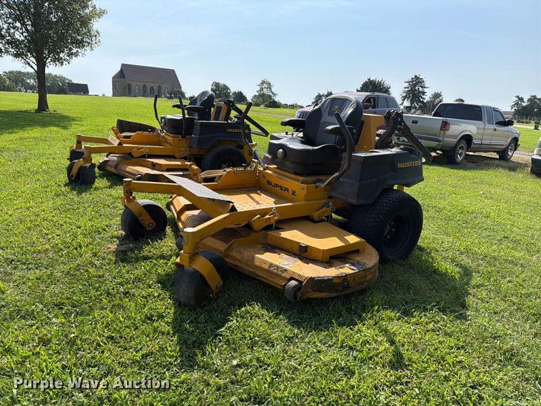 2021 Hustler Super Z 941187 ZTR lawn mower