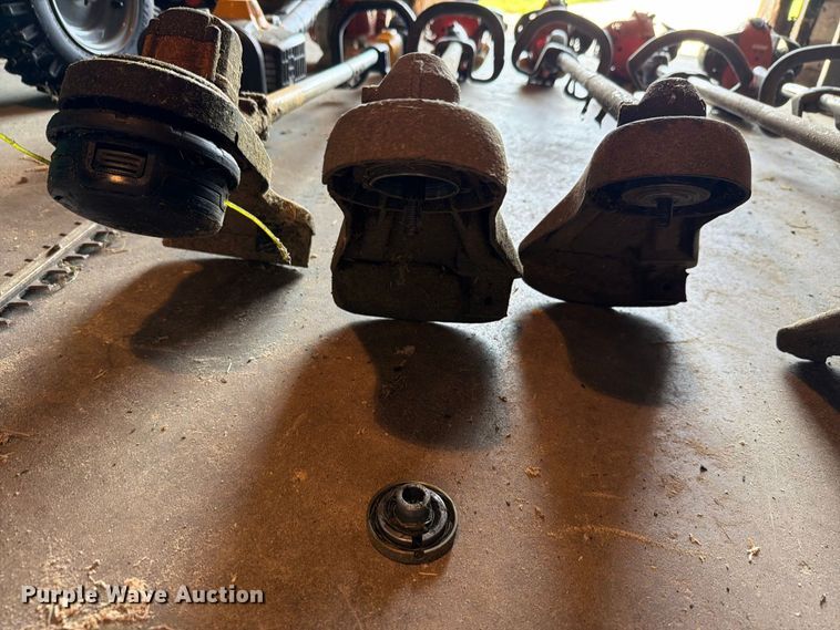 image for item EV2462 Lawn equipment