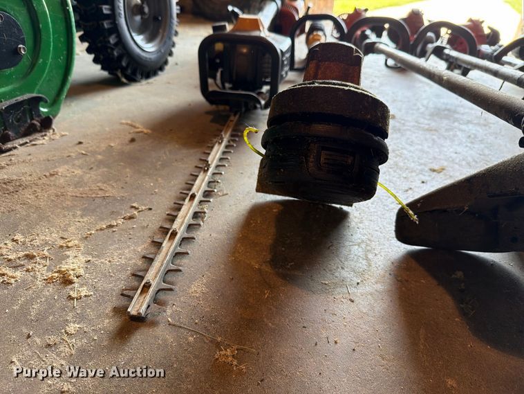 image for item EV2462 Lawn equipment