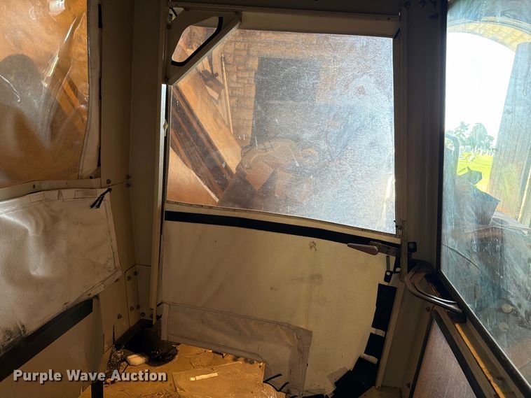 image for item EV2464 Grasshopper 930D cab