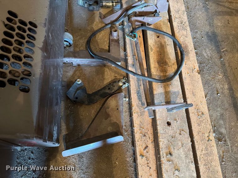 image for item EV2466 Grasshopper 660 aerator