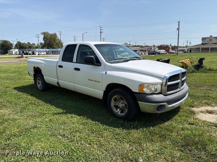 image for item EV2468 2002 Dodge Ram 1500 Ext. Cab pickup truck