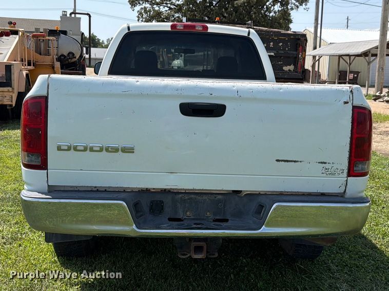 image for item EV2468 2002 Dodge Ram 1500 Ext. Cab pickup truck