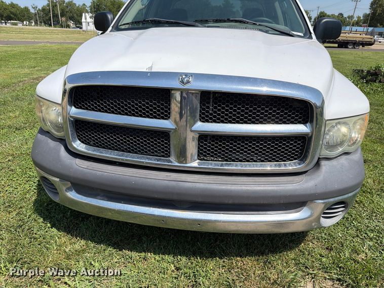 image for item EV2468 2002 Dodge Ram 1500 Ext. Cab pickup truck