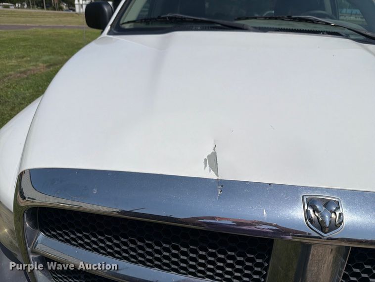 image for item EV2468 2002 Dodge Ram 1500 Ext. Cab pickup truck