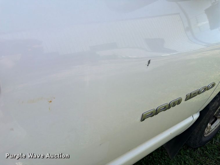 image for item EV2468 2002 Dodge Ram 1500 Ext. Cab pickup truck
