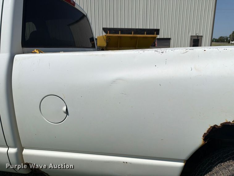 image for item EV2468 2002 Dodge Ram 1500 Ext. Cab pickup truck