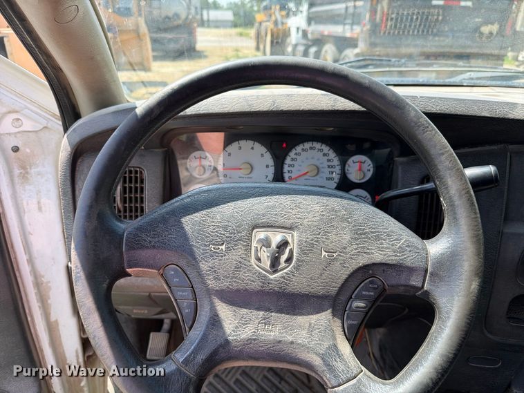 image for item EV2468 2002 Dodge Ram 1500 Ext. Cab pickup truck