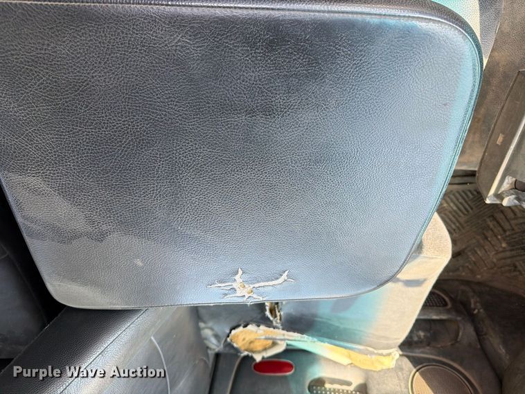 image for item EV2468 2002 Dodge Ram 1500 Ext. Cab pickup truck