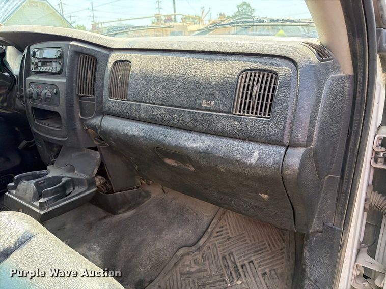 image for item EV2468 2002 Dodge Ram 1500 Ext. Cab pickup truck
