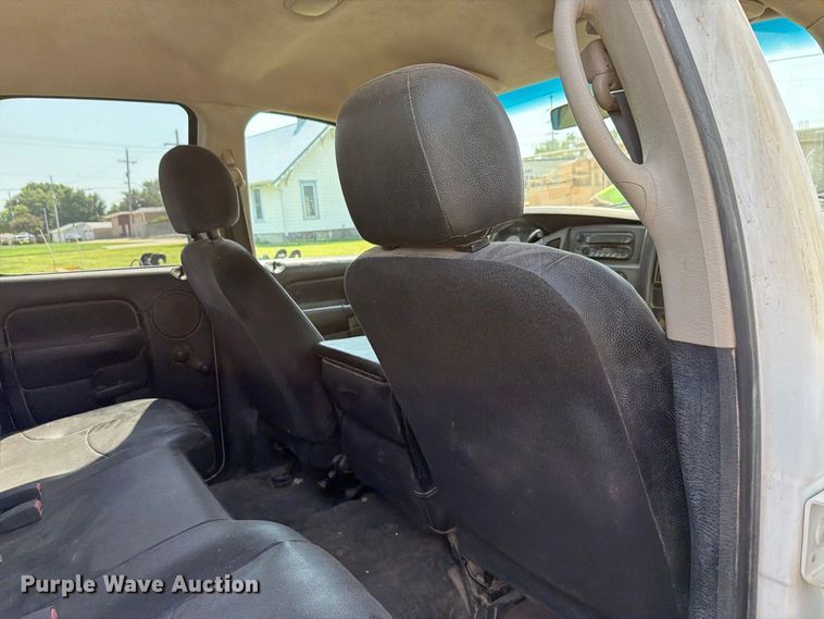 image for item EV2468 2002 Dodge Ram 1500 Ext. Cab pickup truck