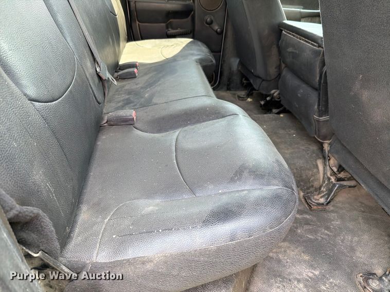 image for item EV2468 2002 Dodge Ram 1500 Ext. Cab pickup truck