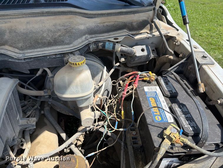 image for item EV2468 2002 Dodge Ram 1500 Ext. Cab pickup truck