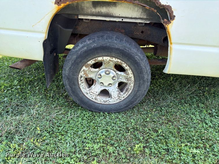 image for item EV2468 2002 Dodge Ram 1500 Ext. Cab pickup truck