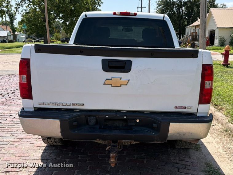 image for item EV2473 2008 Chevrolet Silverado 1500 Crew Cab pickup truck