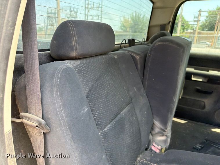 image for item EV2473 2008 Chevrolet Silverado 1500 Crew Cab pickup truck