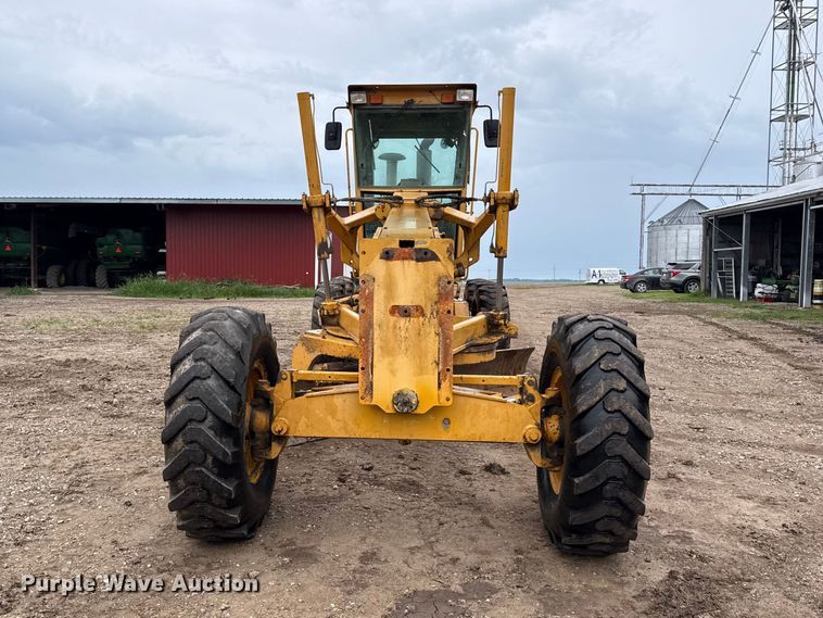 image for item EV6032 1993 John Deere 770B motor grader