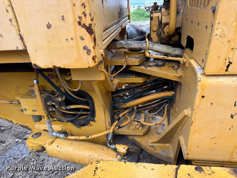 image for item EV6032 1993 John Deere 770B motor grader