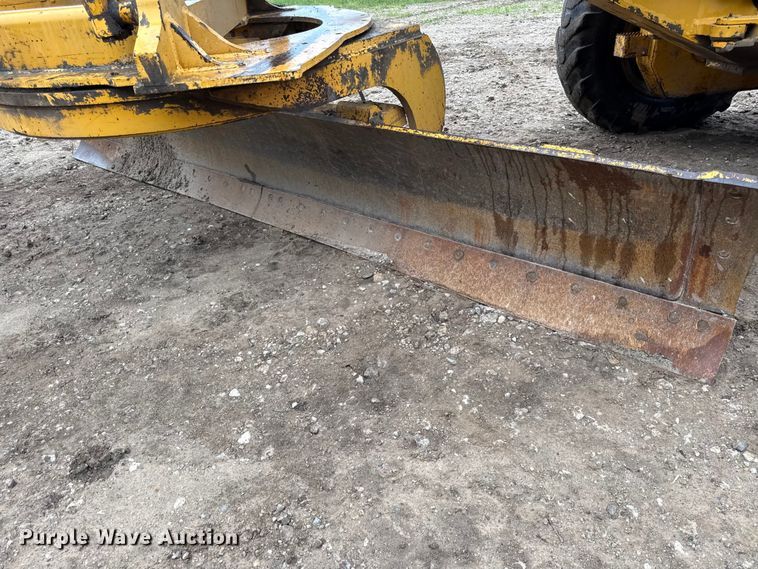 image for item EV6032 1993 John Deere 770B motor grader