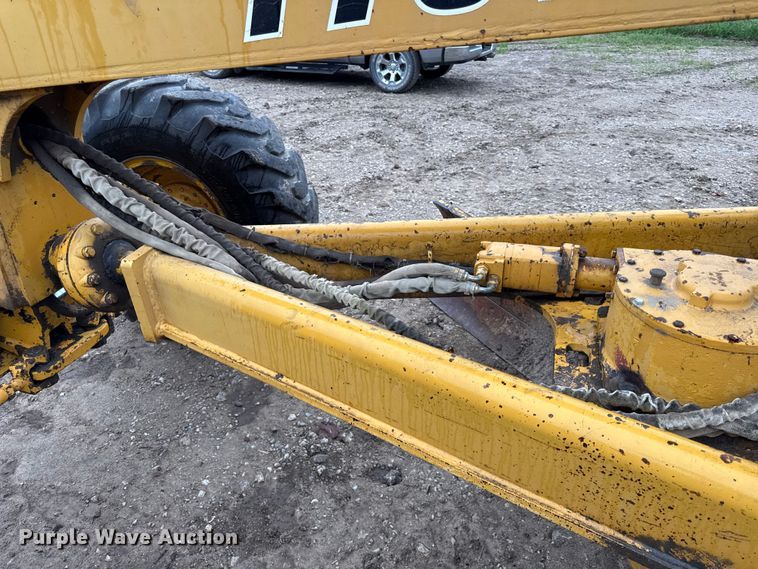 image for item EV6032 1993 John Deere 770B motor grader