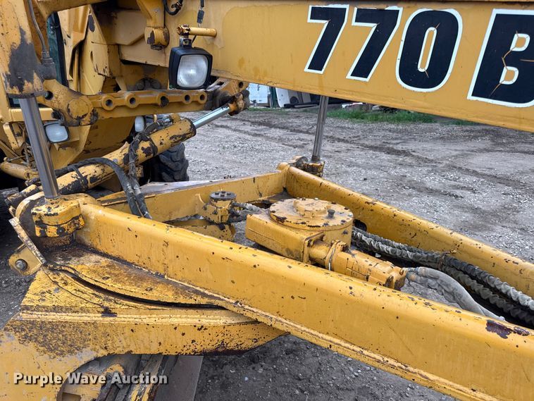 image for item EV6032 1993 John Deere 770B motor grader