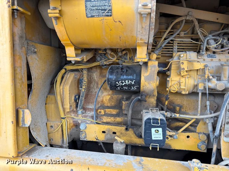 image for item EV6032 1993 John Deere 770B motor grader