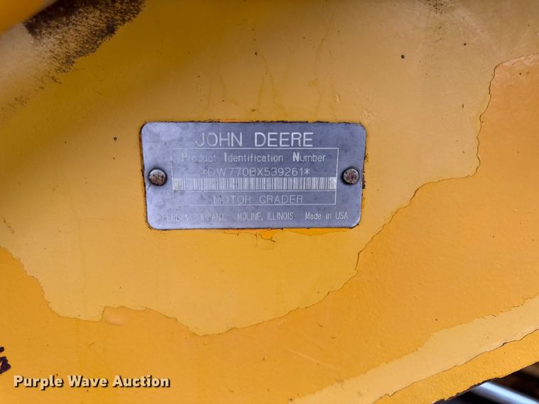 image for item EV6032 1993 John Deere 770B motor grader