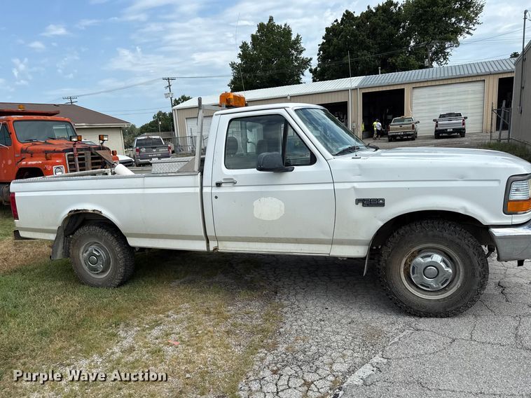 image for item EV6057 1996 Ford F250 pickup truck