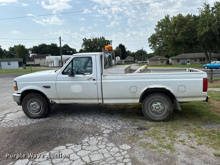 image for item EV6057 1996 Ford F250 pickup truck