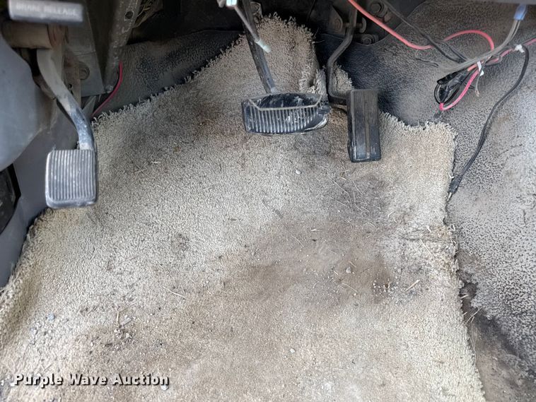 image for item EV6057 1996 Ford F250 pickup truck