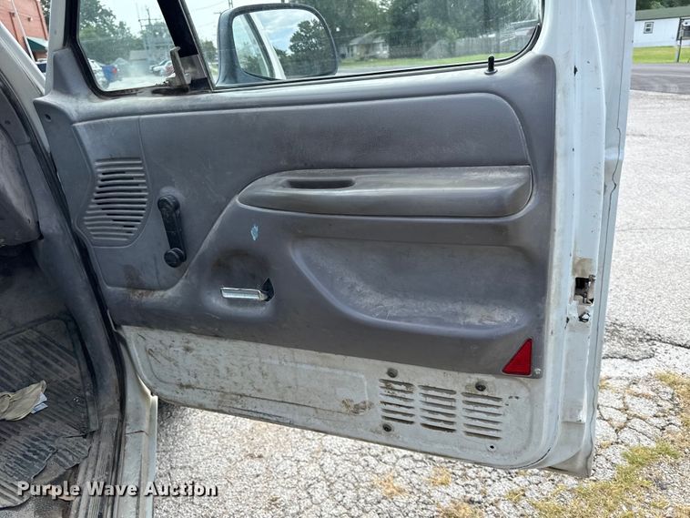 image for item EV6057 1996 Ford F250 pickup truck