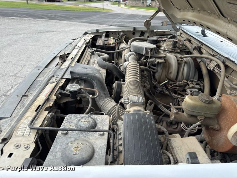 image for item EV6057 1996 Ford F250 pickup truck