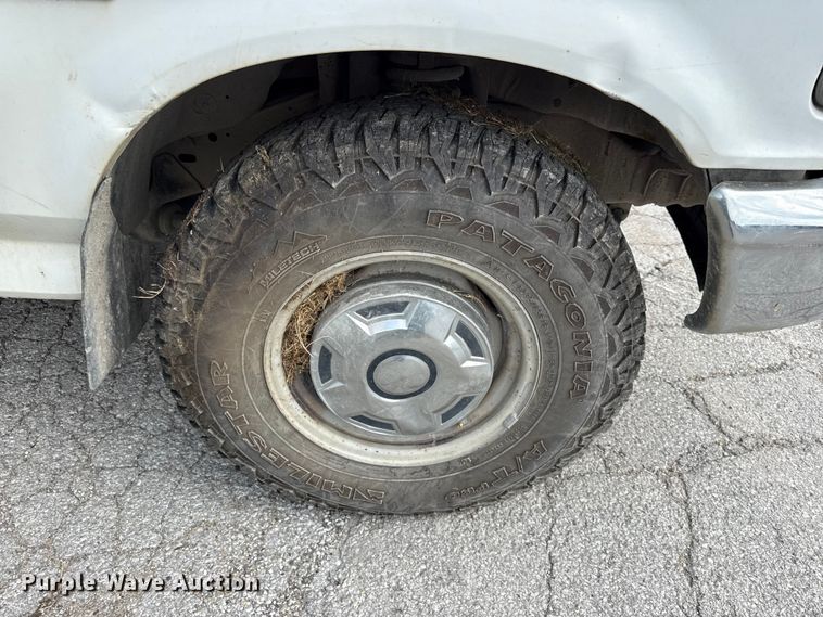image for item EV6057 1996 Ford F250 pickup truck