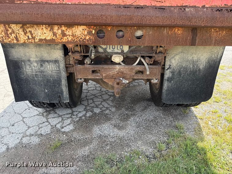 image for item EV6058 1986 International 1754 dump truck