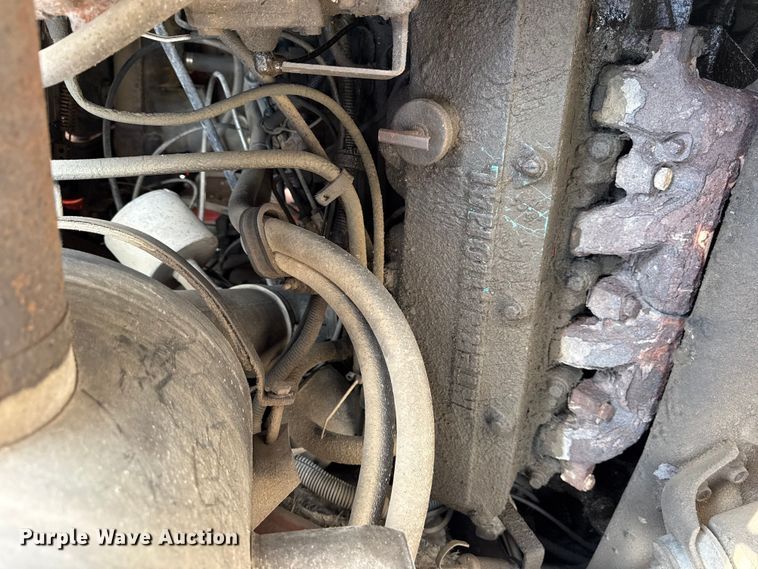 image for item EV6058 1986 International 1754 dump truck