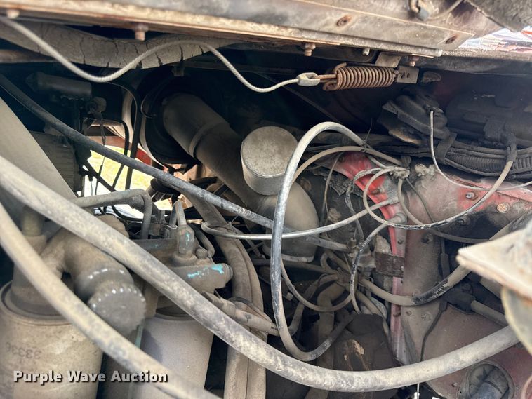 image for item EV6058 1986 International 1754 dump truck