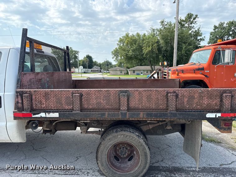 image for item EV6059 1999 Ford F350 dump flatbed pickup truck