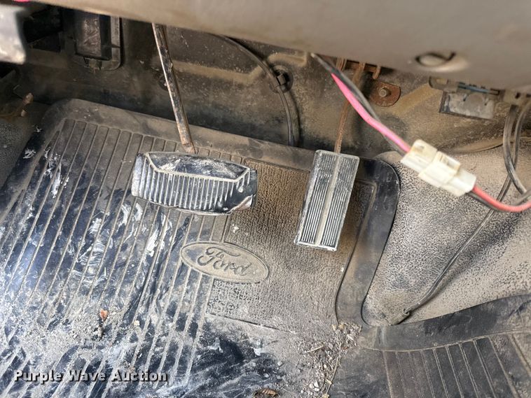 image for item EV6059 1999 Ford F350 dump flatbed pickup truck