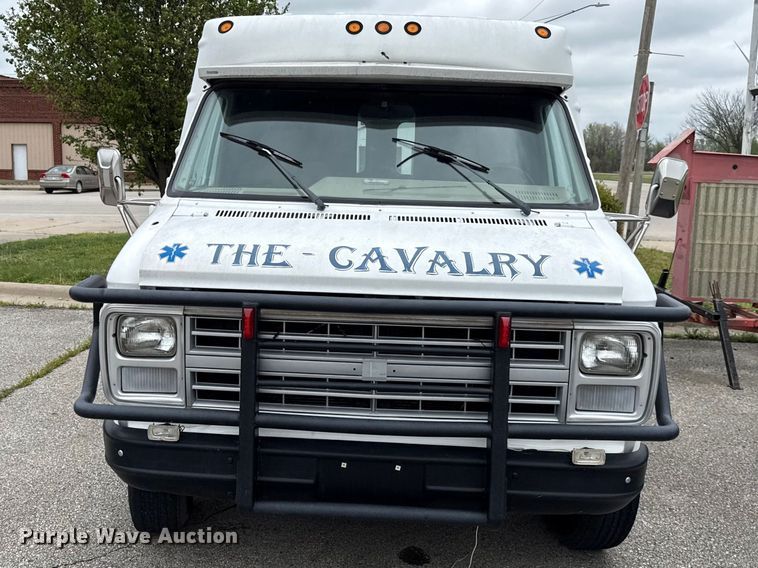 image for item EV7663 1988 Chevrolet C30 utility van