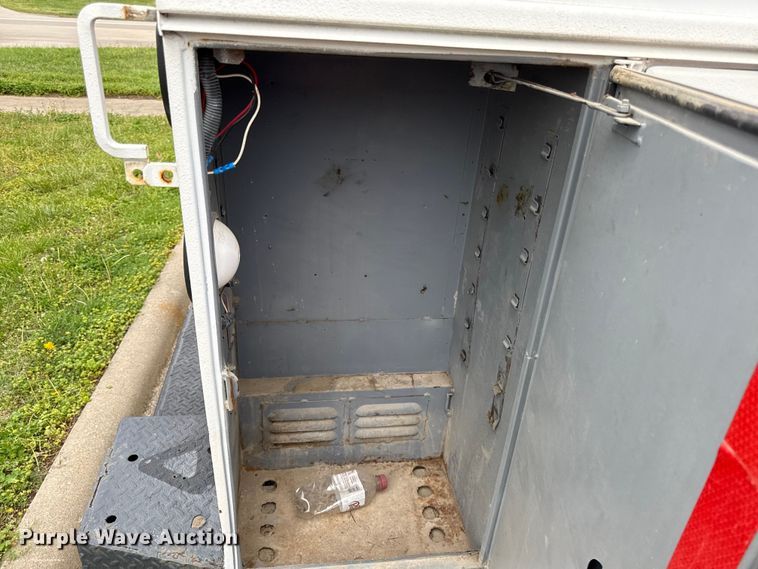 image for item EV7663 1988 Chevrolet C30 utility van