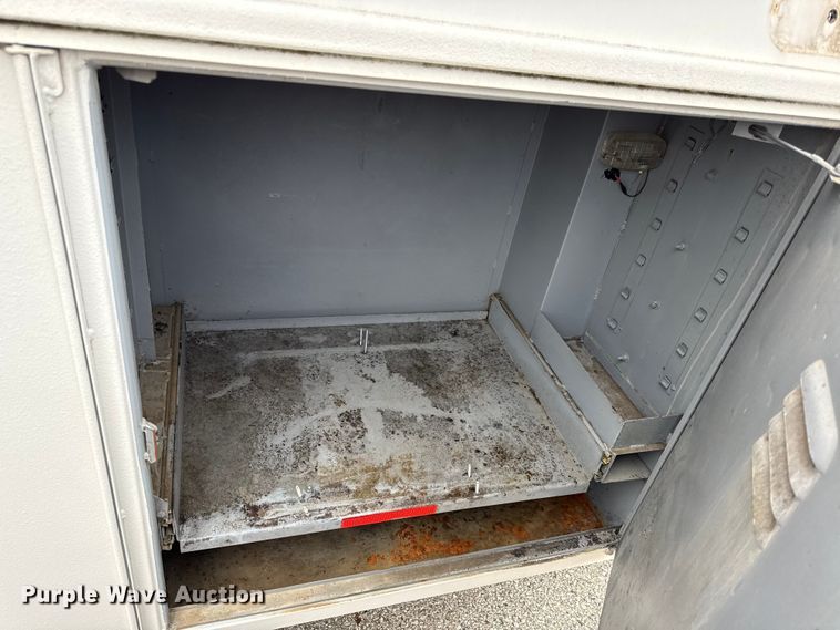 image for item EV7663 1988 Chevrolet C30 utility van