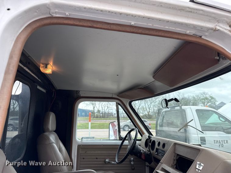 image for item EV7663 1988 Chevrolet C30 utility van