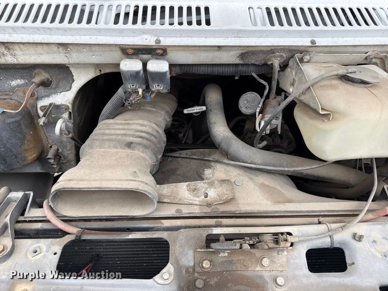 image for item EV7663 1988 Chevrolet C30 utility van