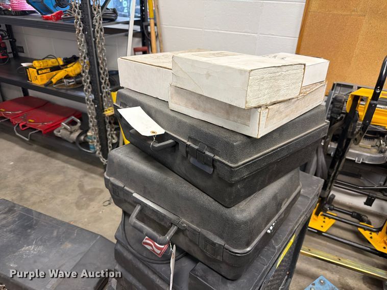 image for item EW2172 Tools