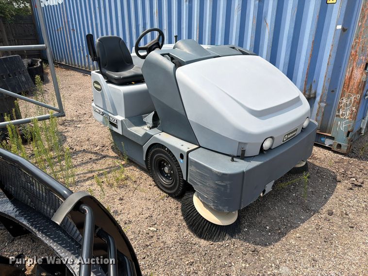 image for item EW2180 Advance SW8000 sweeper