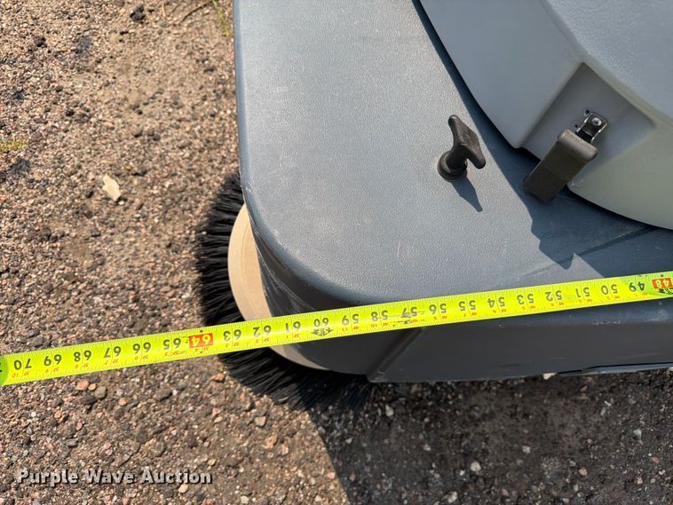 image for item EW2180 Advance SW8000 sweeper