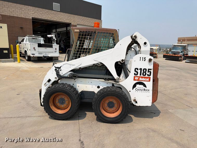image for item EW2182 2009 Bobcat S184 skid steer loader