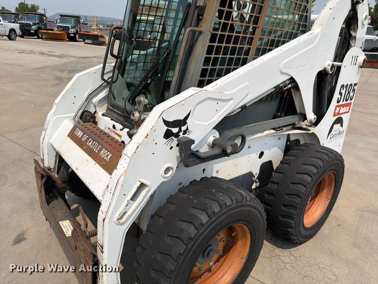 image for item EW2182 2009 Bobcat S184 skid steer loader