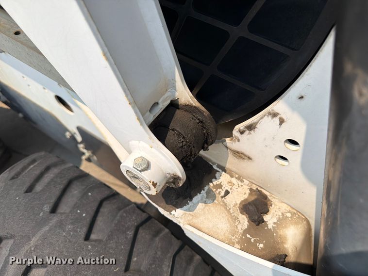 image for item EW2182 2009 Bobcat S184 skid steer loader