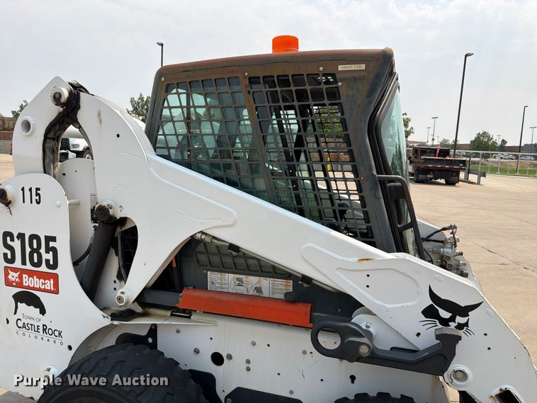 image for item EW2182 2009 Bobcat S184 skid steer loader